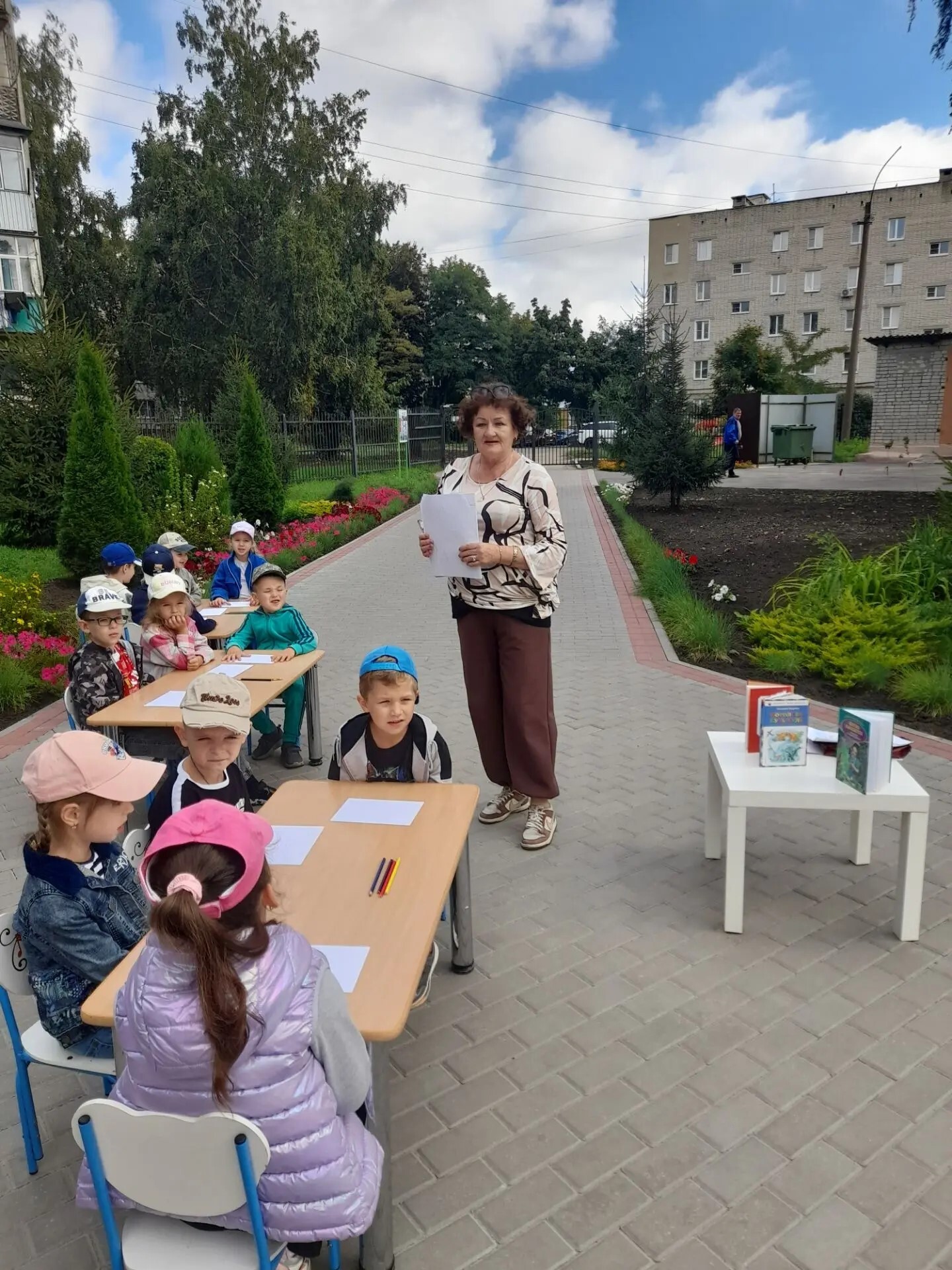Литературный час «Знакомство с новой книгой»